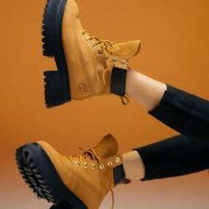 Timberland Sky 6-Inch Lace Up Wheat Nubuck Leather Platform Boots NEW